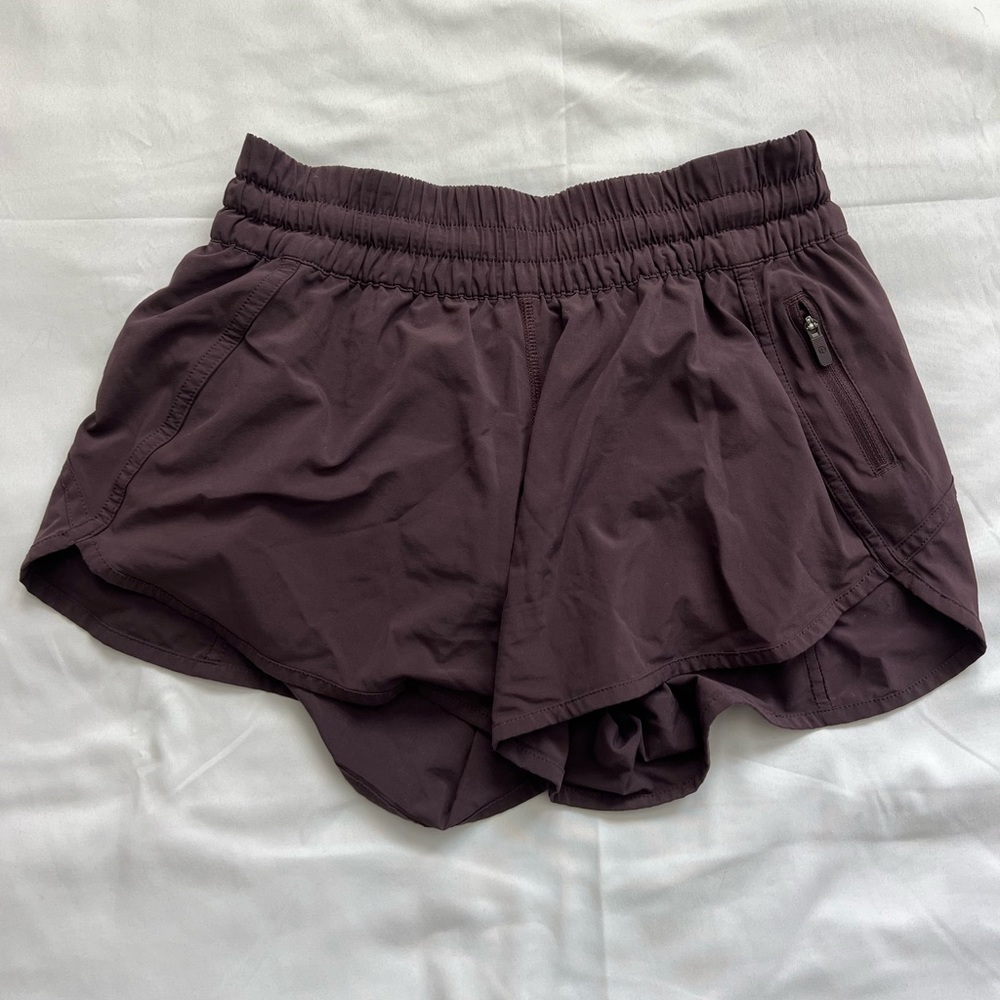 Lululemon Track that Mid Rise 4” shorts